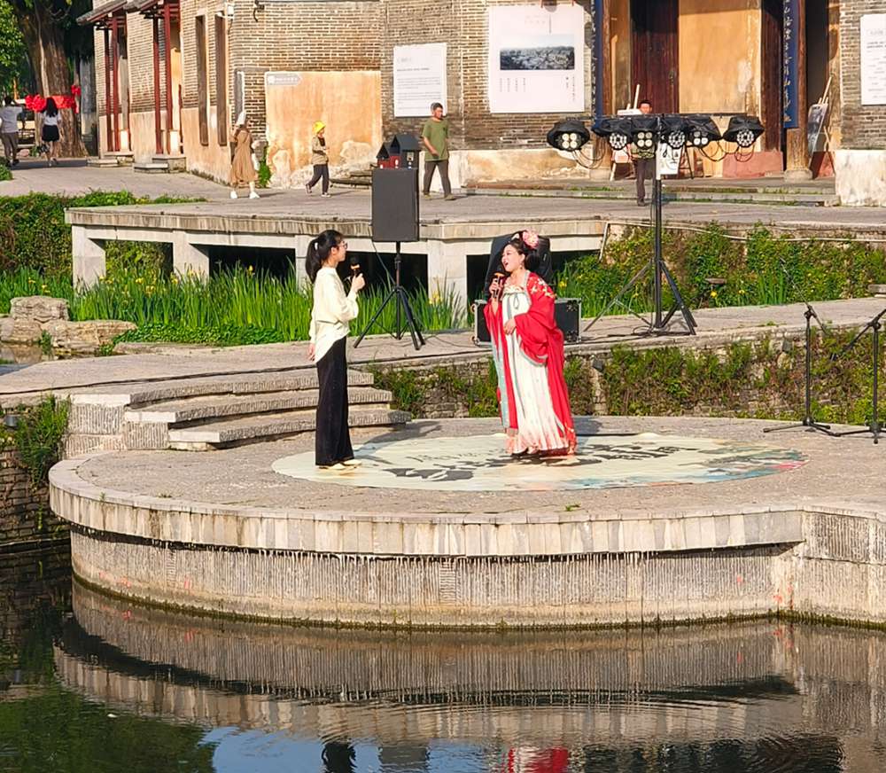 2025年5月1日绿意盎然，情定户外——刘海婚恋5.1青年交友